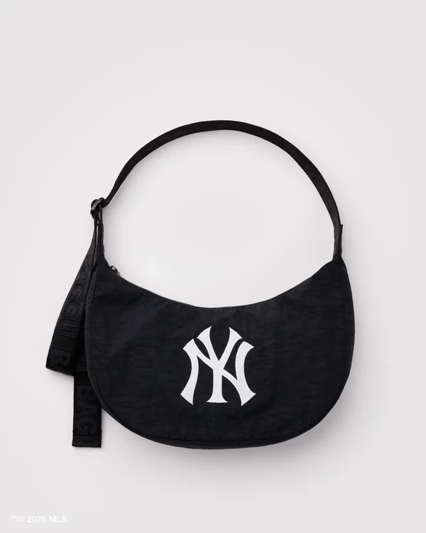 Medium Nylon Crescent Bag - New York Yankees™ - Size: OS