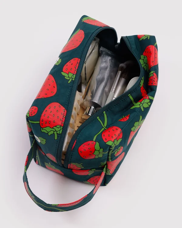 Dopp Kit - Strawberry Blossom - Material: heavyweight-nylon