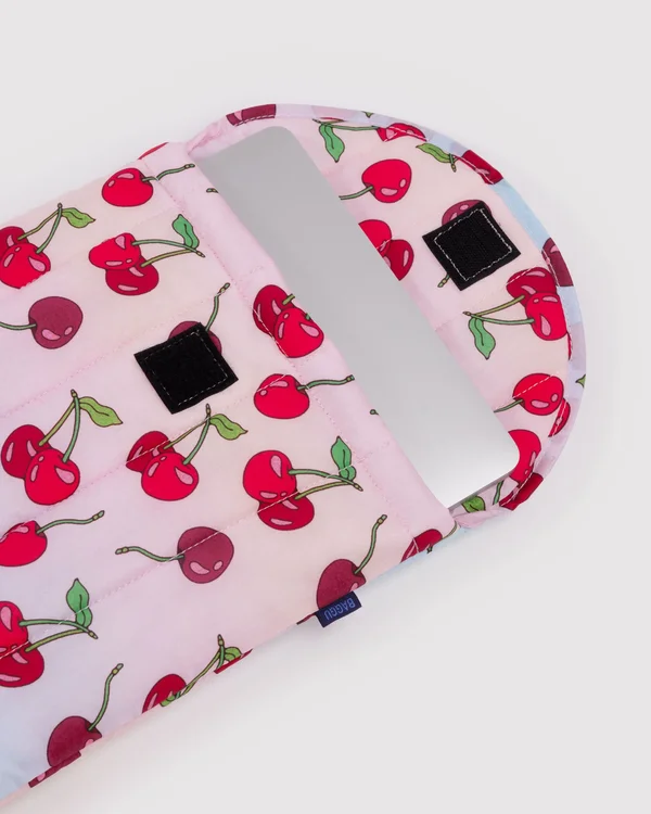 Puffy Laptop Sleeve 13"/14" - Cherries - Material: ripstop-polyester